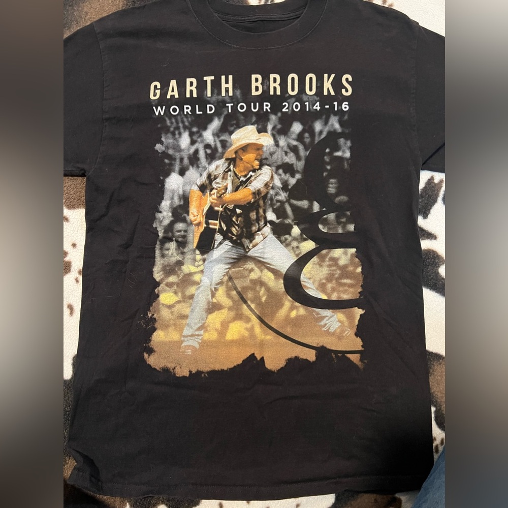 Garth Brooks T-shirt